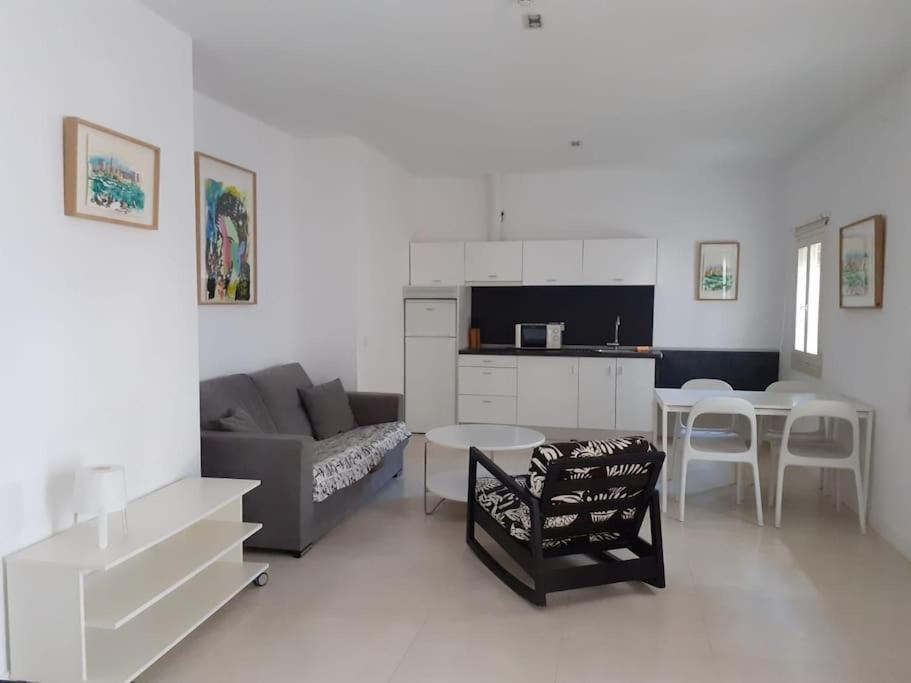 Cosy Flat / Literally At The Foot Of Alhambra Daire Granada Dış mekan fotoğraf